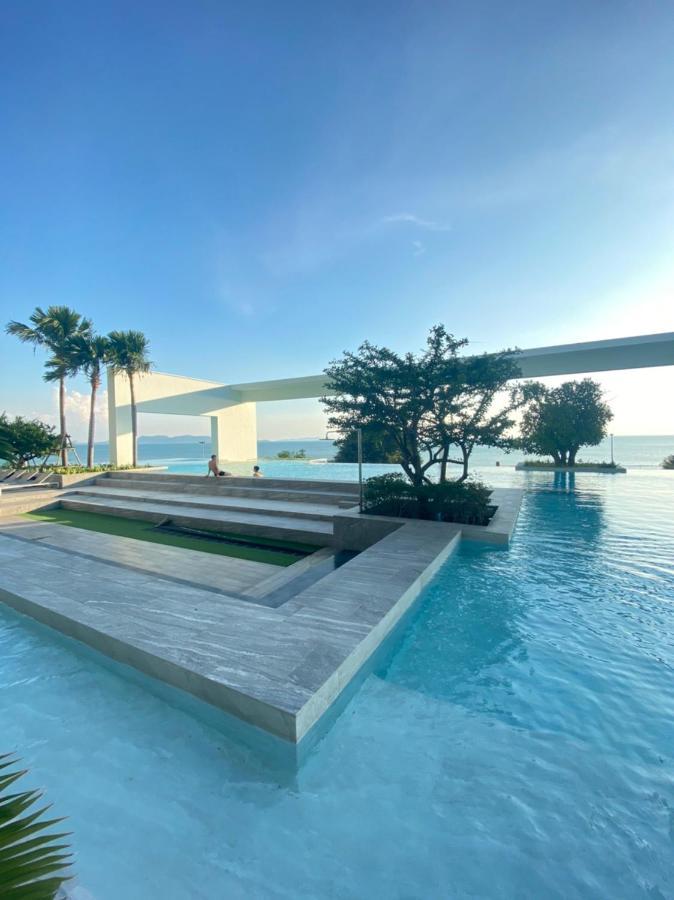 Aeras Jomtien By Cherry Aparthotel Exterior photo