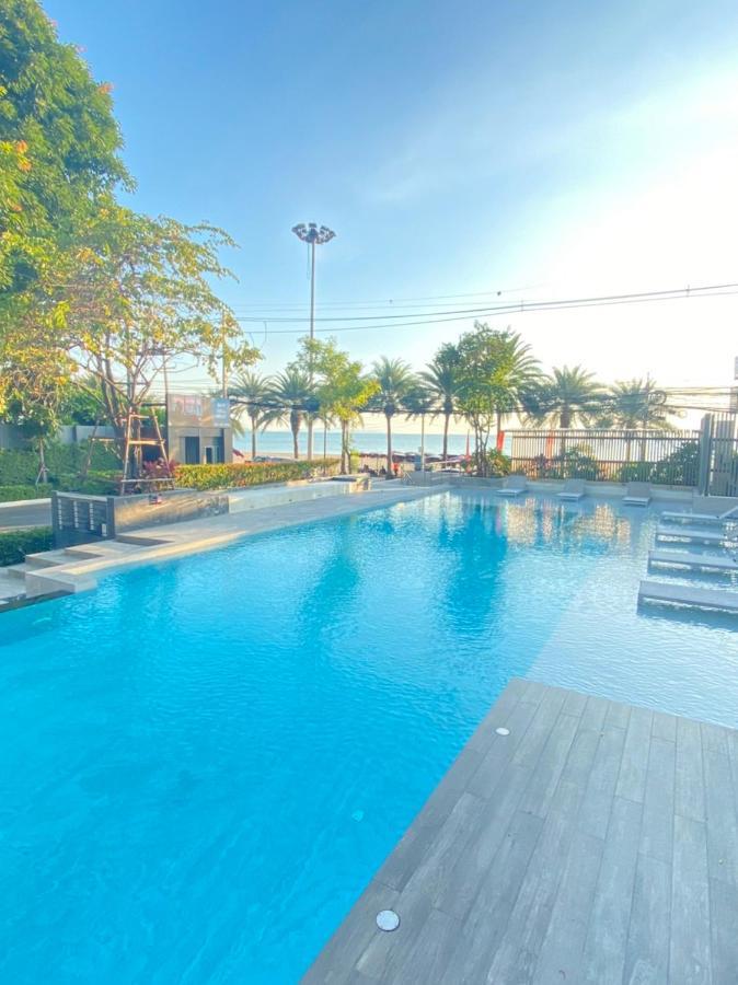 Aeras Jomtien By Cherry Aparthotel Exterior photo